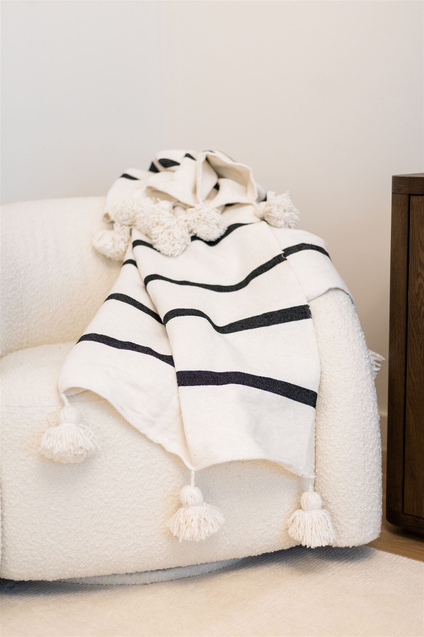 Black & White Throw (With White Tassels) - Organic, Handwoven, 100% Wool.